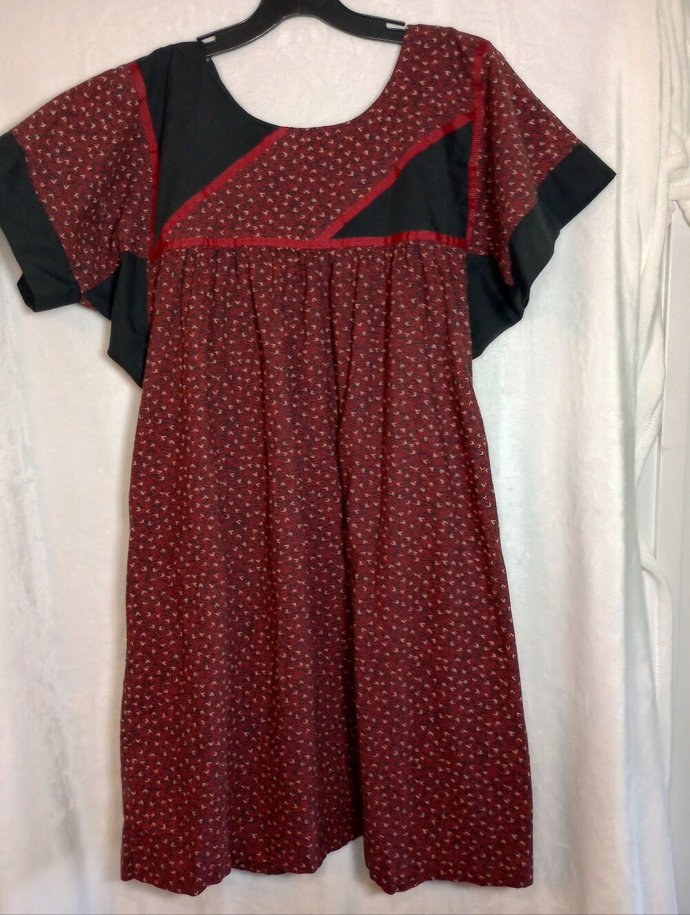 VTG Good Times Hawaii Red Black Geometric Shift Midi Dress Granny Prairie Muumuu